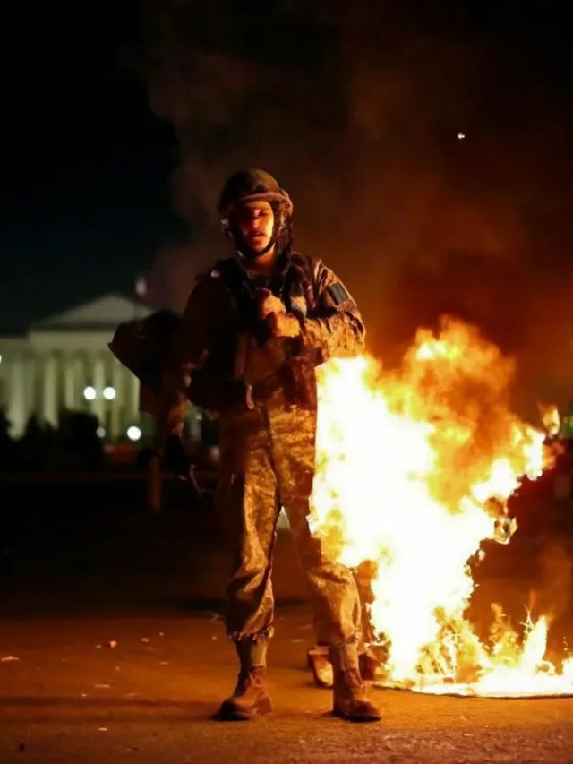 US Air force Soldier Protests Gaza War by Lighting Himself on Fire.